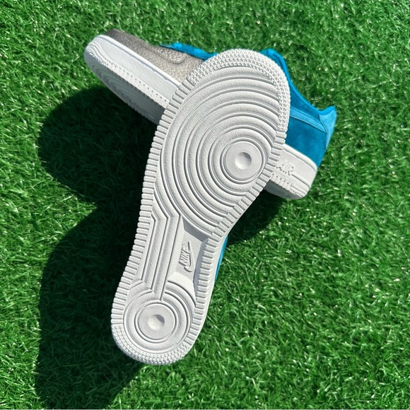 Nike Air Force 1 Qs Green Abyss / Light Blur Lacquer - Picture 11 of 11